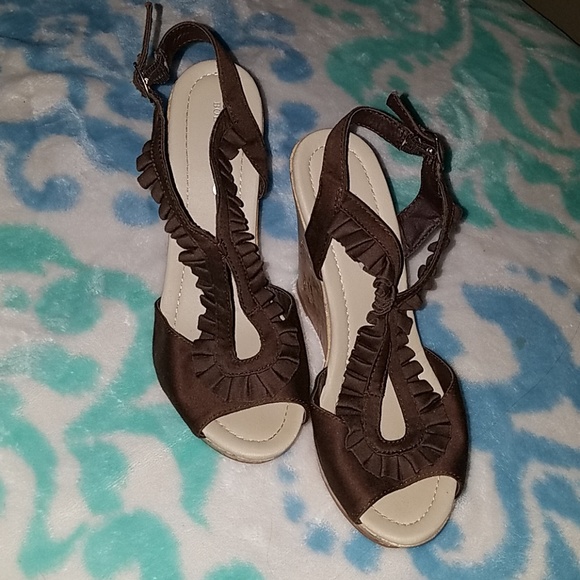 Shoes! - Picture 4 of 7